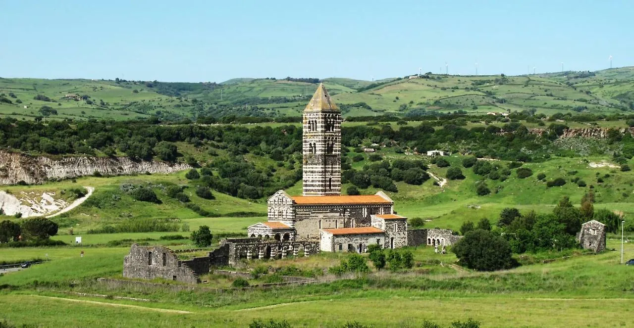 La Casa Del Viaggiatore Codrongianos Дом отдыха